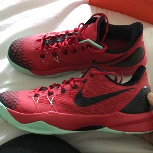 Nike Zoom Kobe Venomenous 4 (Christmas)